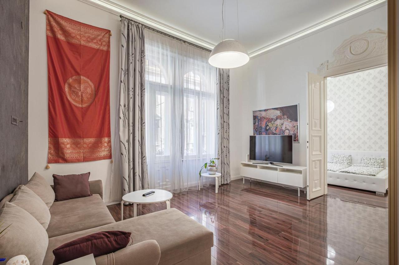 Ferienwohnung Luxury Art Deco Flat / Big Balcony Budapest Exterior foto