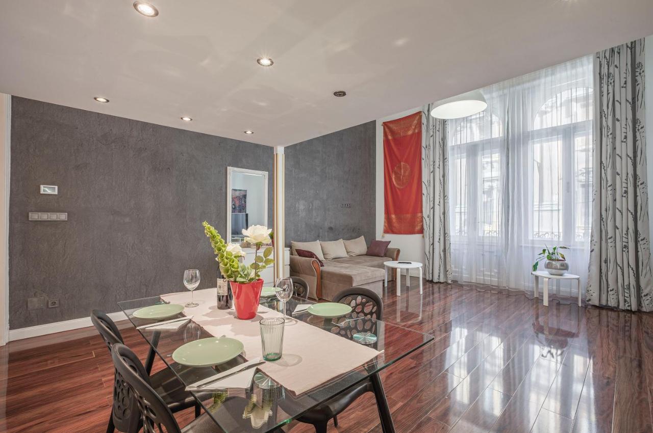 Ferienwohnung Luxury Art Deco Flat / Big Balcony Budapest Exterior foto